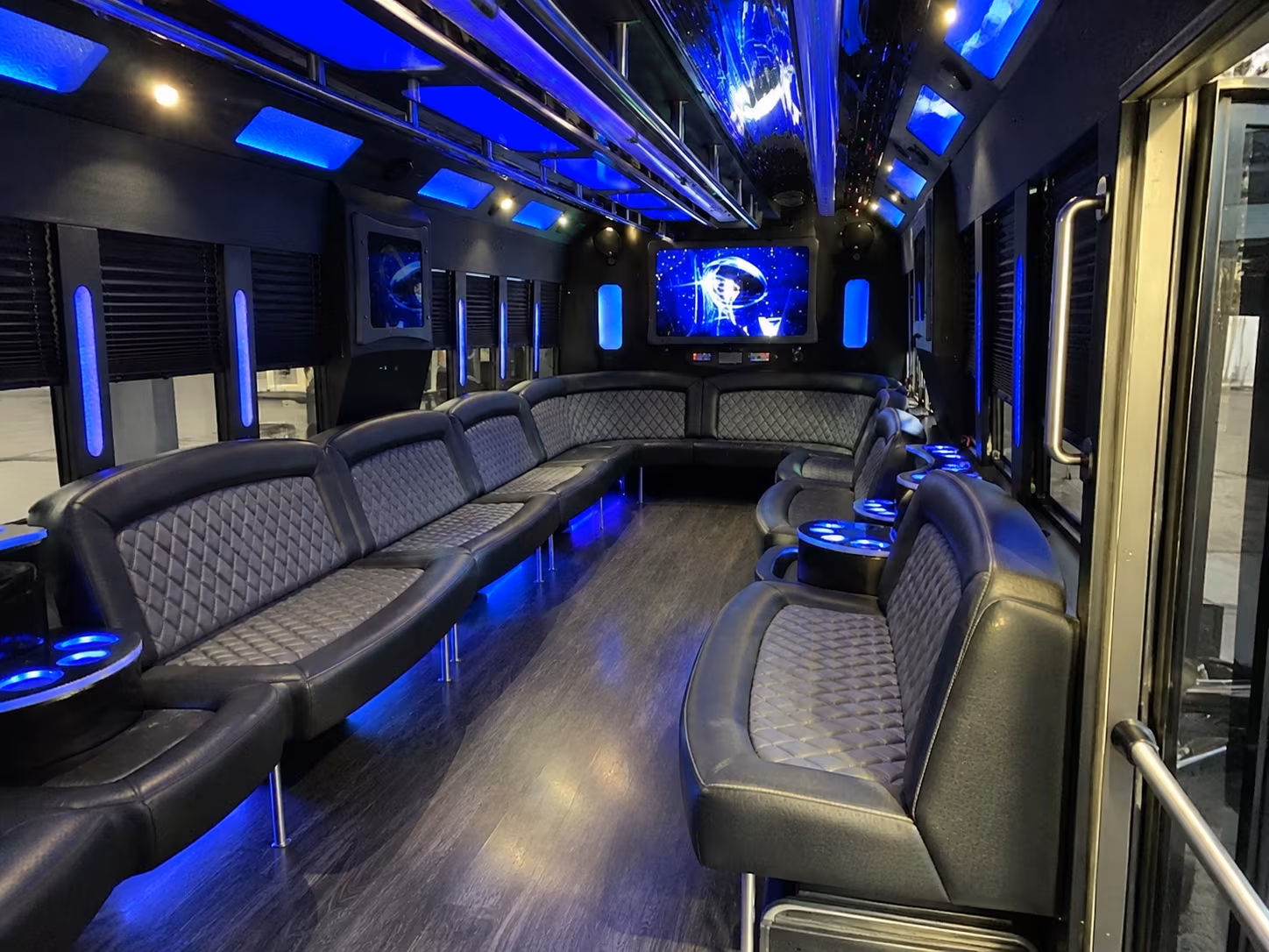apopka 28 passenger party bus interior
