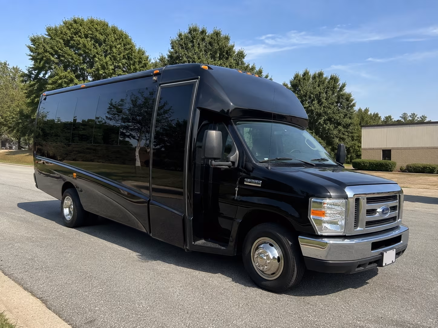charter a bus to the daytona 500 and race weekends at daytona international speedway