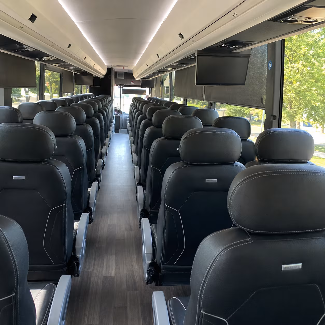 get your group to kings landing and wekiwa springs without the caravan
