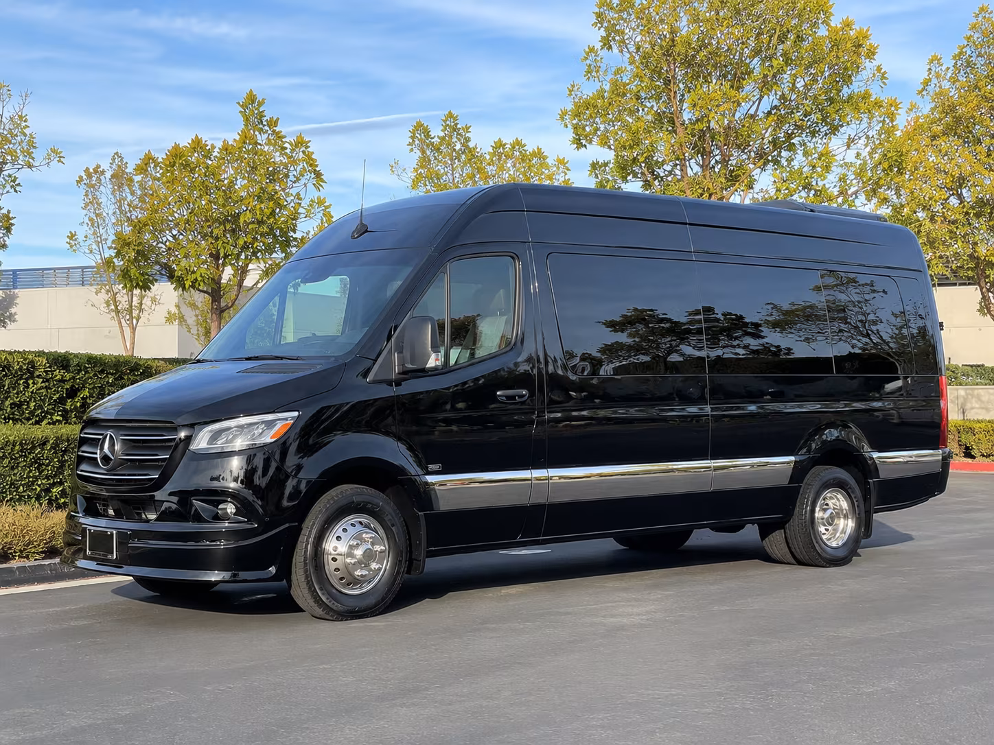 kissimmee create a night to remember with kissimmee prom bus rentals