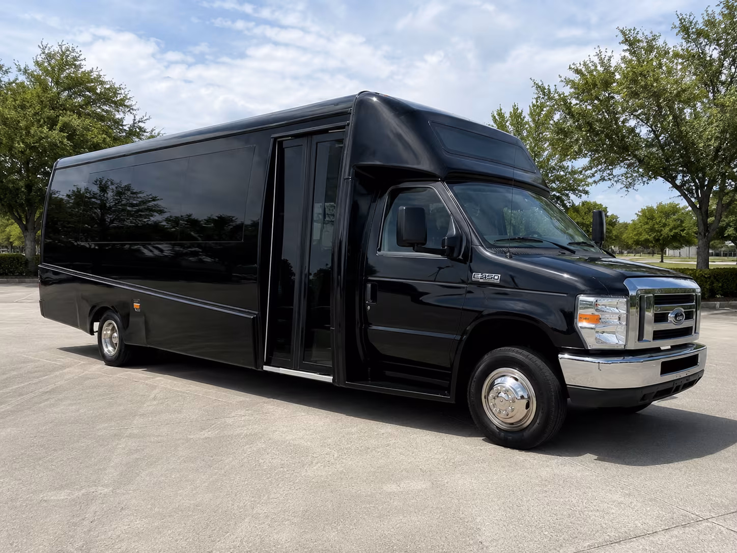 oviedo coordinate team and fan travel with oviedo bus rentals