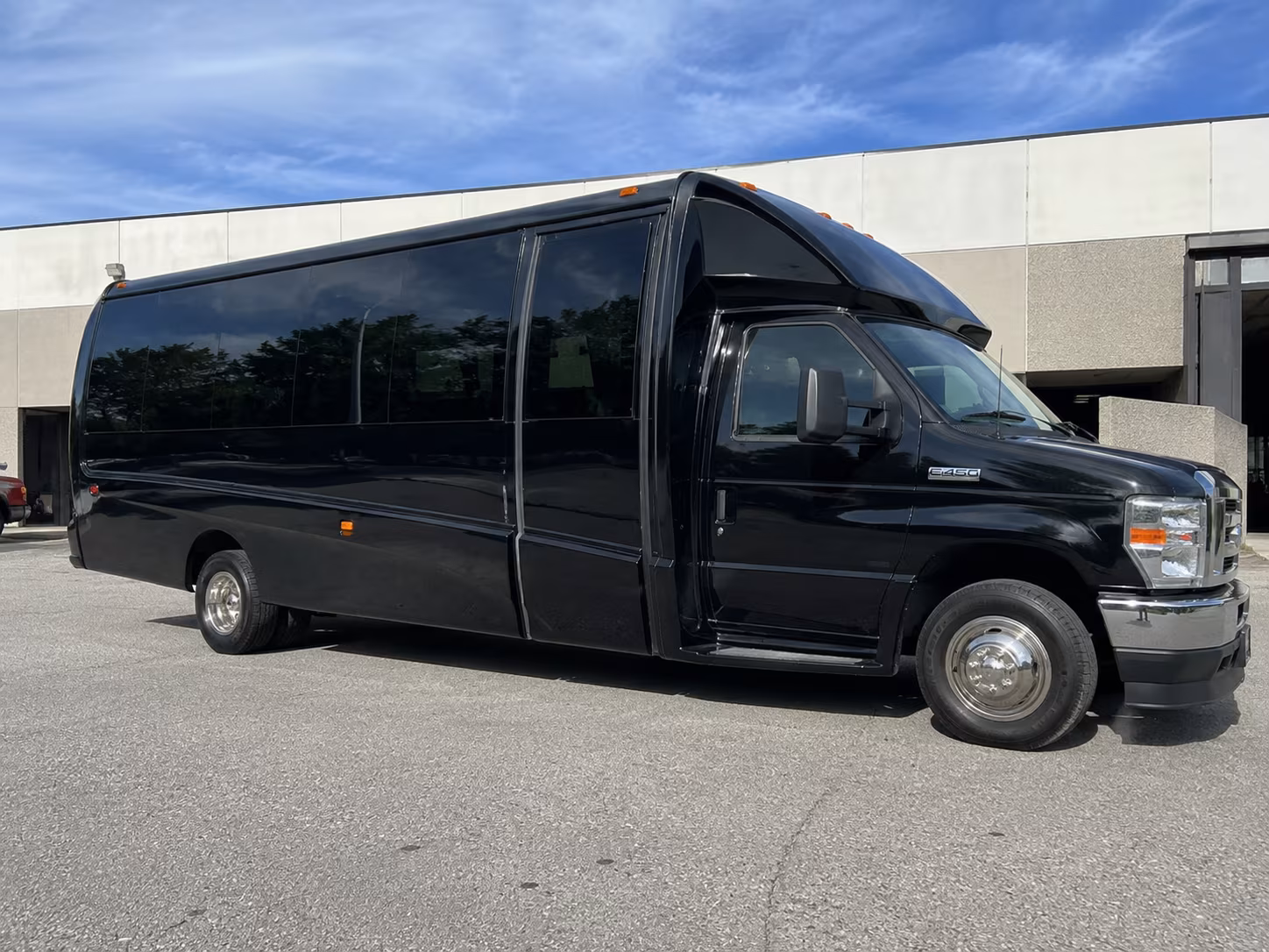 we make it easy to compare prom party buses minibuses and sprinter limos in apopka