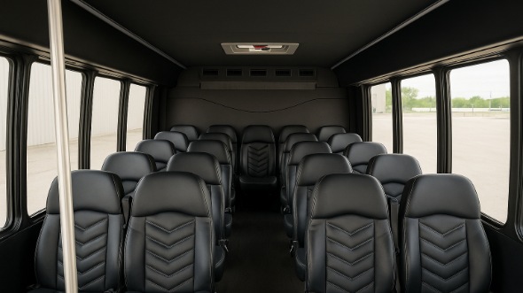 apopka 18 passenger minibus rental
