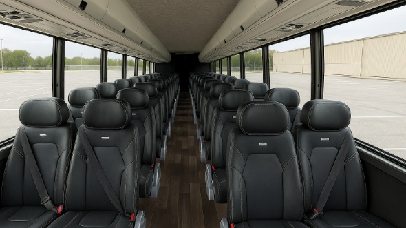 clermont 28 passenger minibus